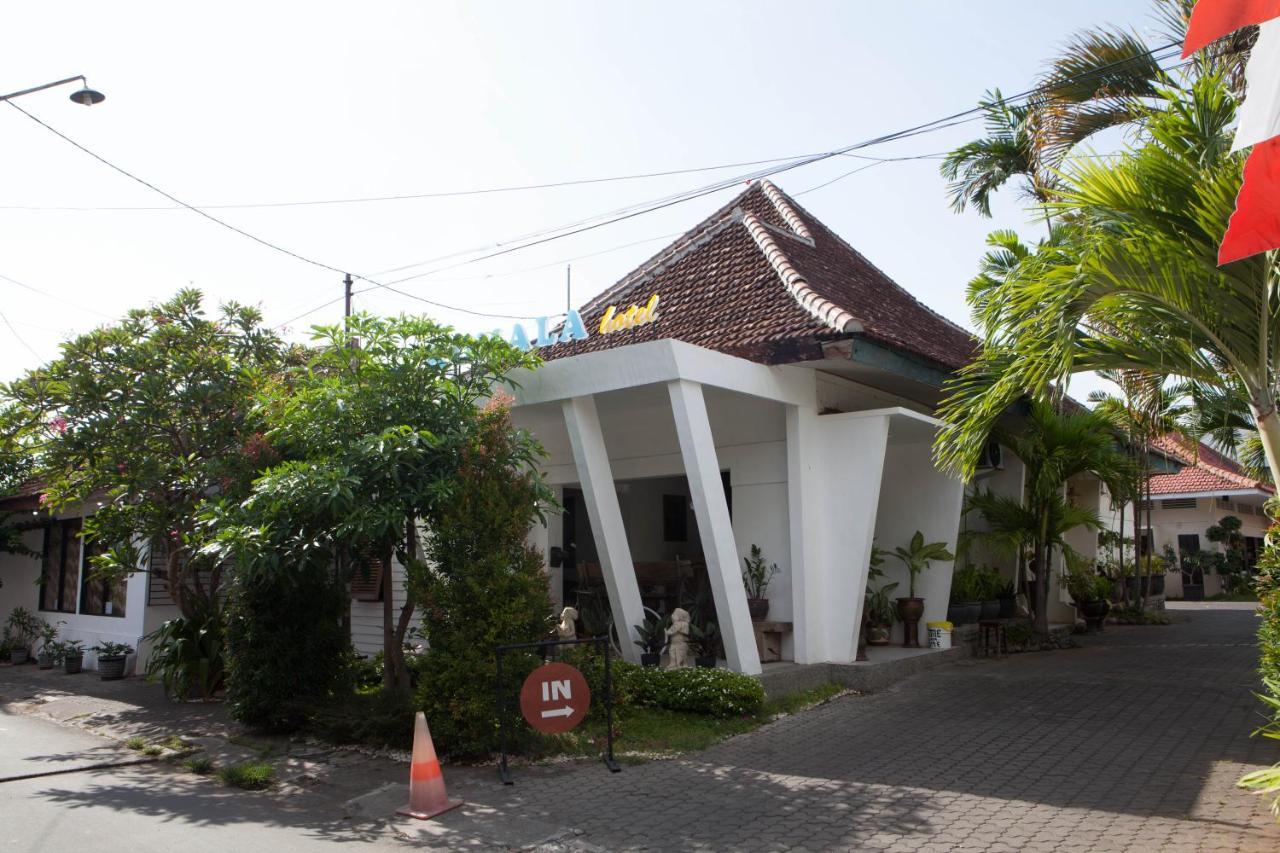 Reddoorz Plus Near Mall Roxy Banyuwangi Banyuwangi  Bagian luar foto